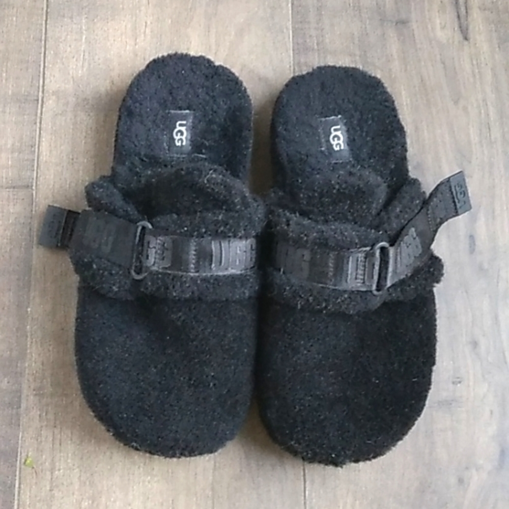 UGG FULL SHEARLING BLACK LOGO CLOGS WOMANS 8